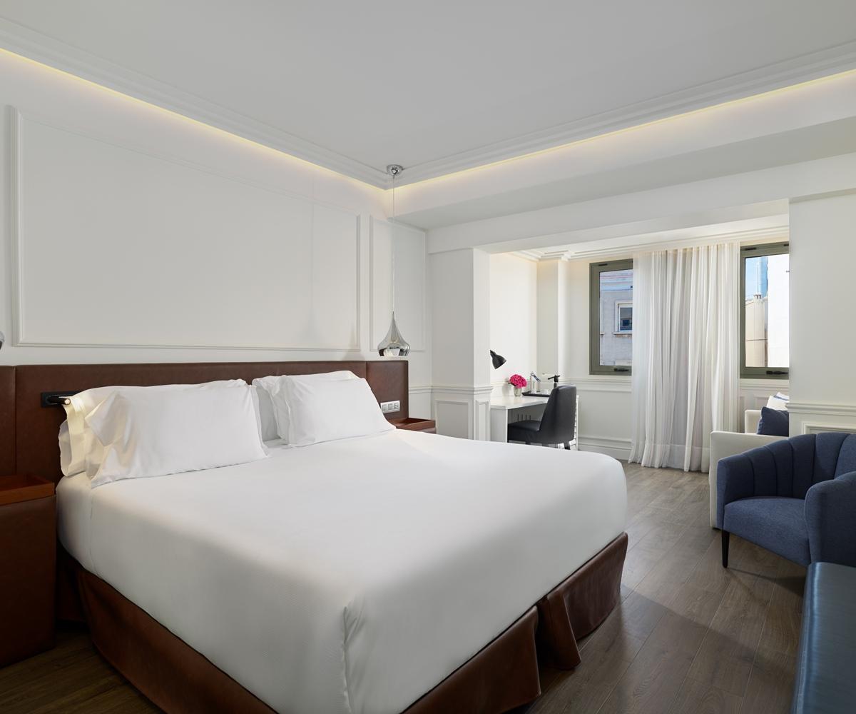 H10 Universitat (Adults Only) Barcelona Exterior photo